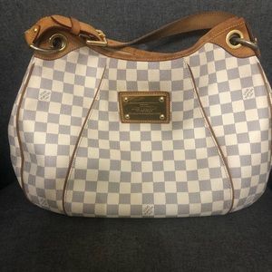 Authentic Azure Galleria